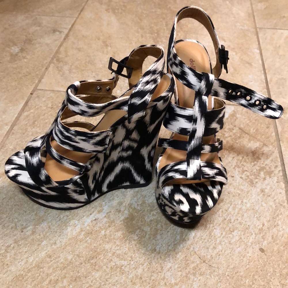 Zebra print wedges
